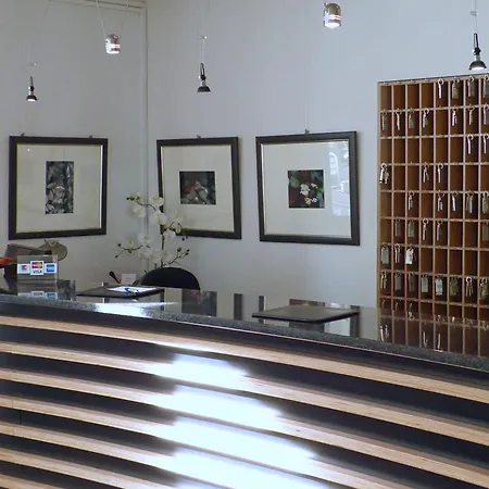 波恩卡斯特尔cjd酒店 3*