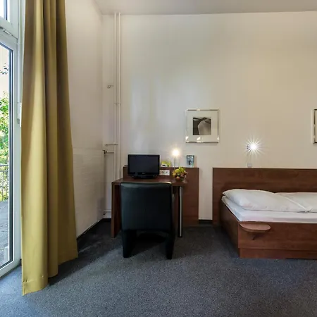 Cjd Castell Hotel 3*