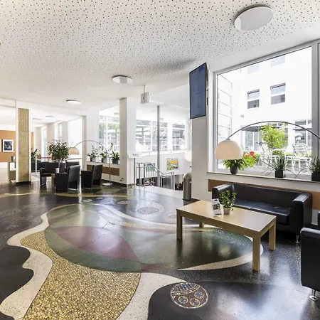 波恩卡斯特尔cjd酒店 3*