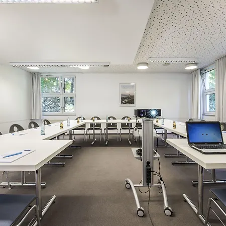 波恩卡斯特尔cjd酒店