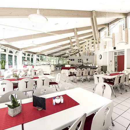 波恩卡斯特尔cjd酒店 波恩