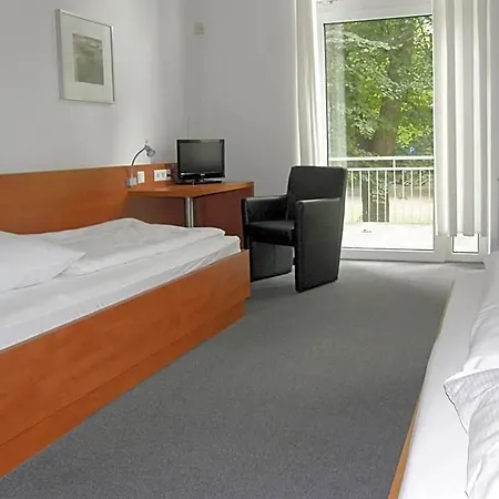 Cjd Castell 3* Bonn