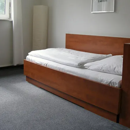 波恩卡斯特尔cjd酒店