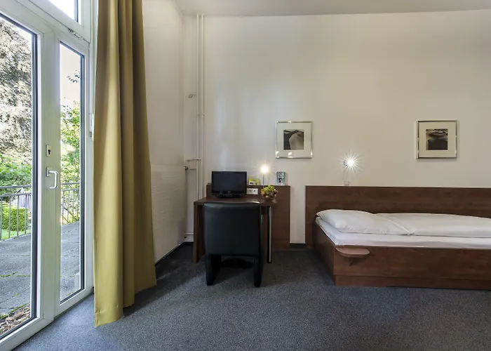 Cjd Castell Hotel 3*